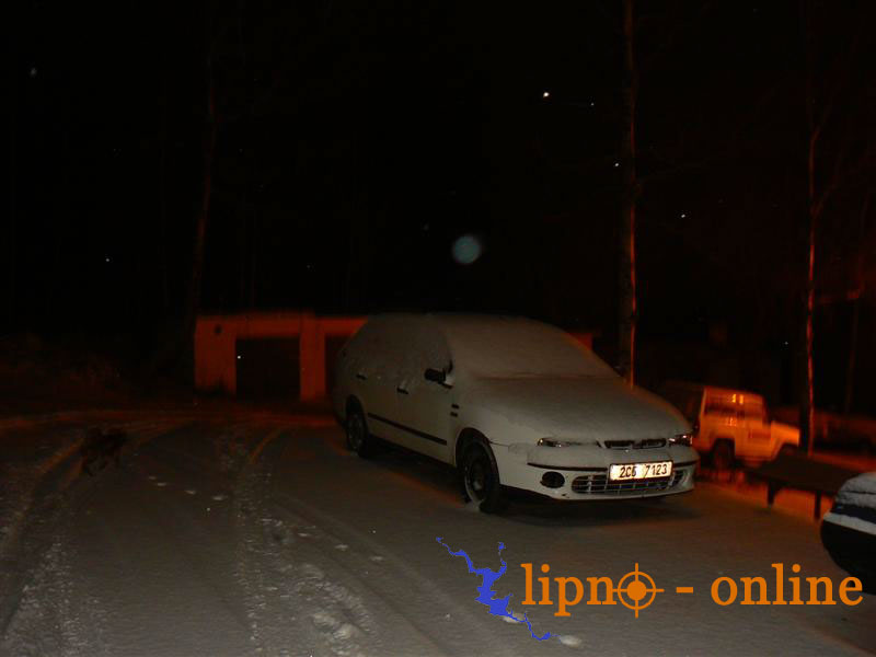V noci z 28. na 29.12 přiadlo několik centrimetrů nového sněhu. Snimek z Lipna nad Vltavou