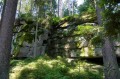 Na úseku Ovesná - Jelení Vrchy uvidíte mnoho podobných kamenných krás 