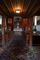 Interiér kostela je skromný a útulný